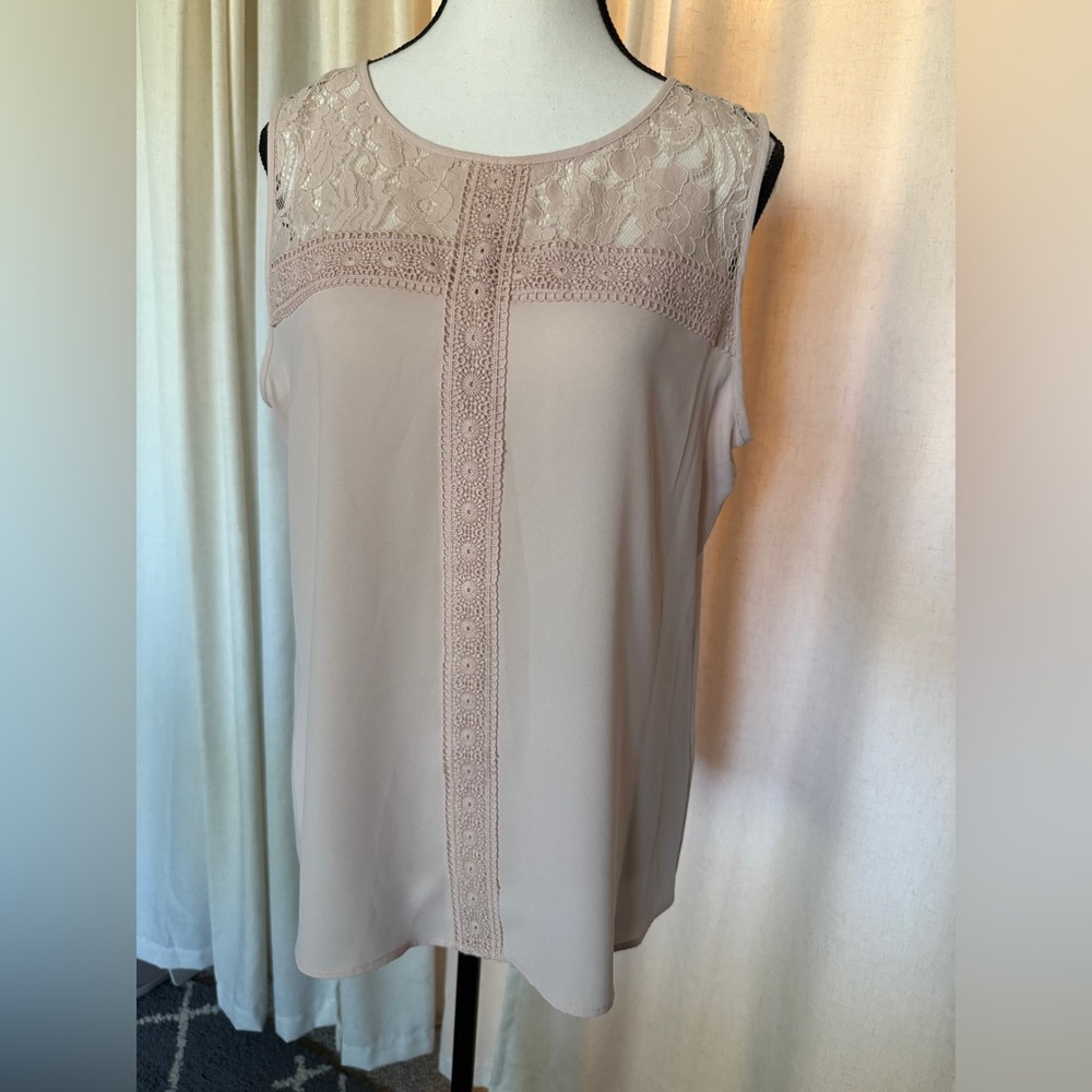 Karl Lagerfeld Paris Blush Sleeveless Lace Yoke Blouse – Size M